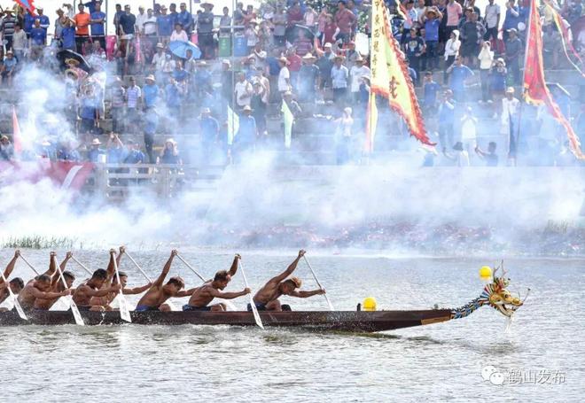 NG28- 阿扎伦卡重返赛场，反败为胜首场状态出色，FPX观众沸腾！赢得满堂喝彩