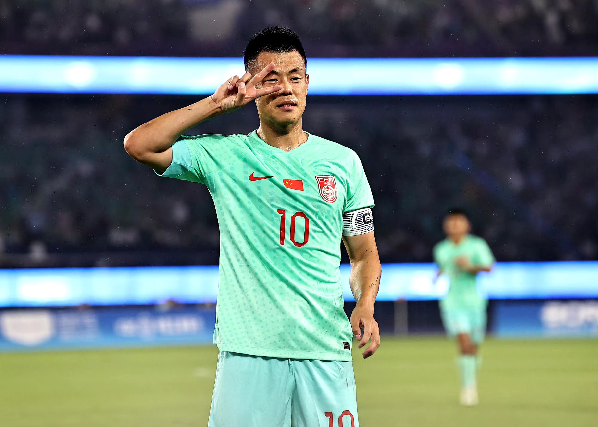 NG娱乐-Ming在老鹰比赛中夺冠，晋级下一阶段引发热议！比赛高潮迭起的简单介绍