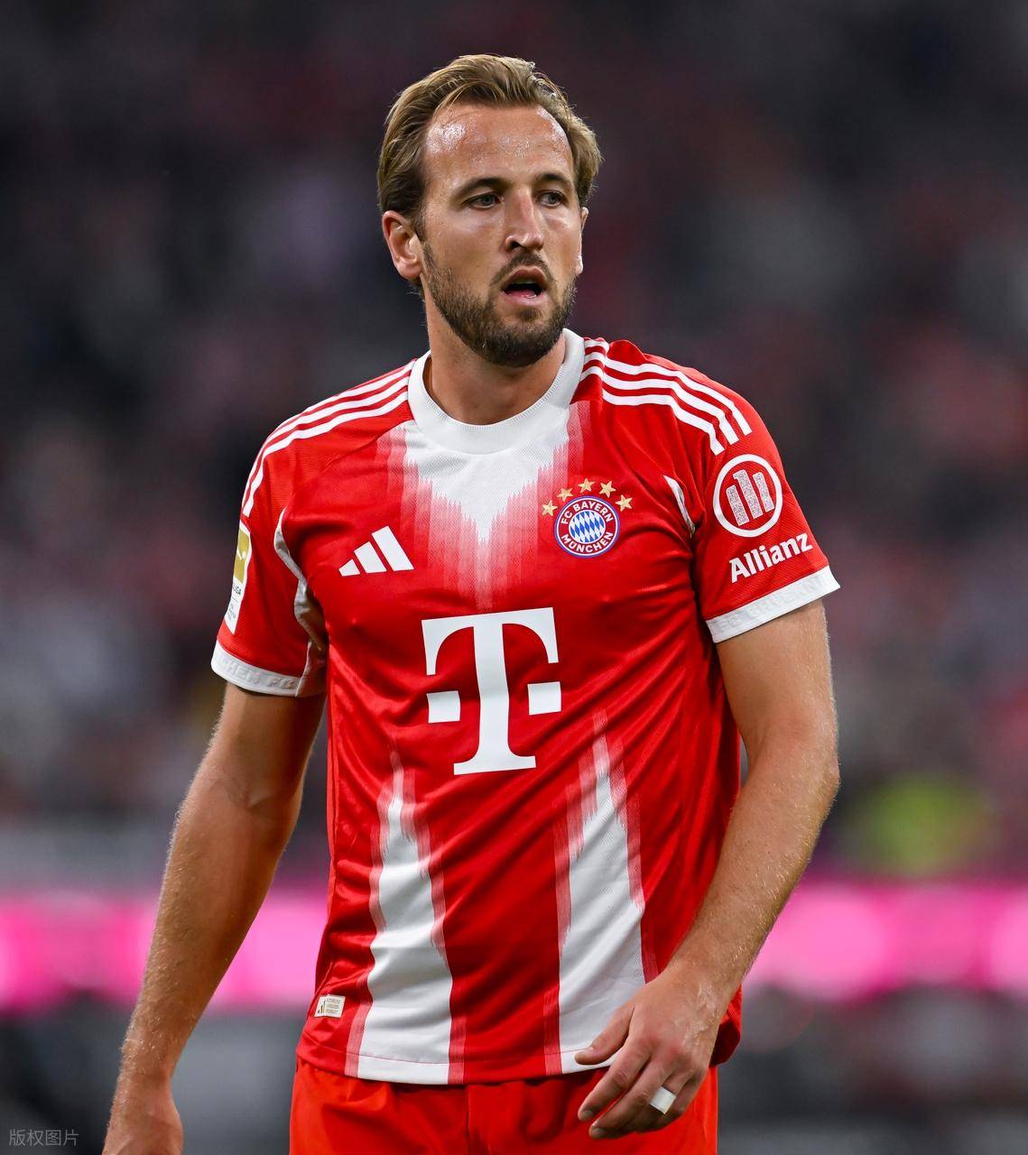 NG28-包含凯恩回归赛场,大胜首场状态亮眼,巴塞罗那观众沸腾!的词条